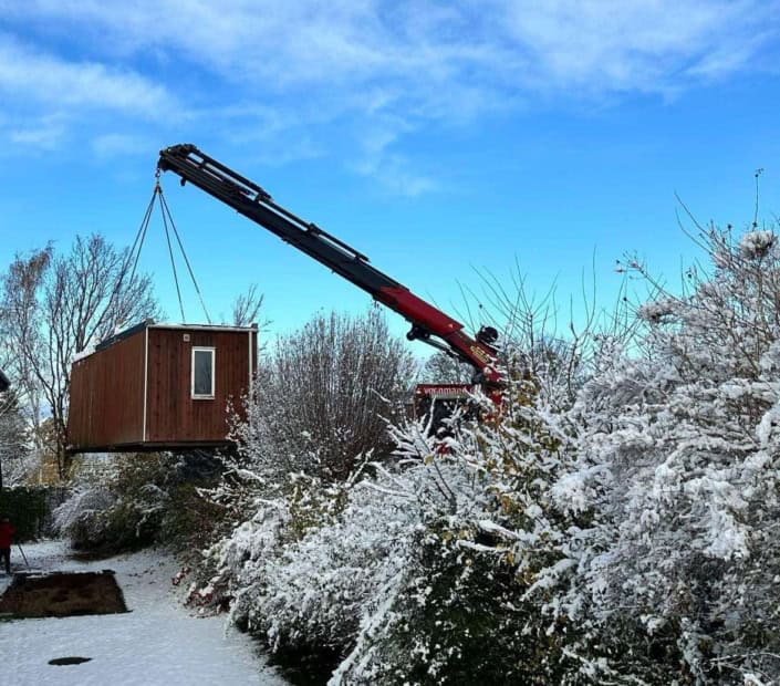Kranløft af mandskabsskur